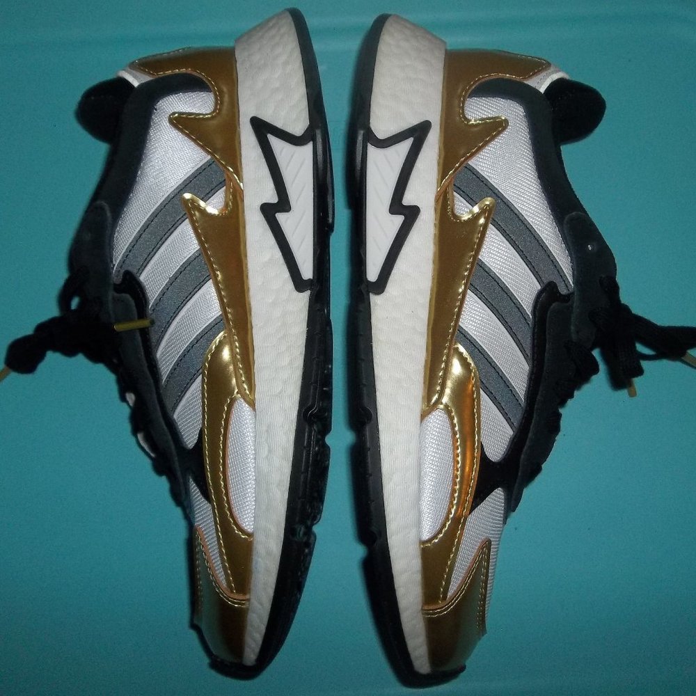 BNWT Men or Women ADIDAS Metallic Gold Tresc Run Sneakers Tennis Shoes
